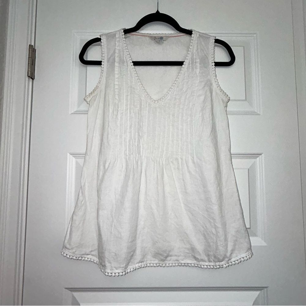 Boden White Sleeveless V-Neck Pintuck Cotton Top